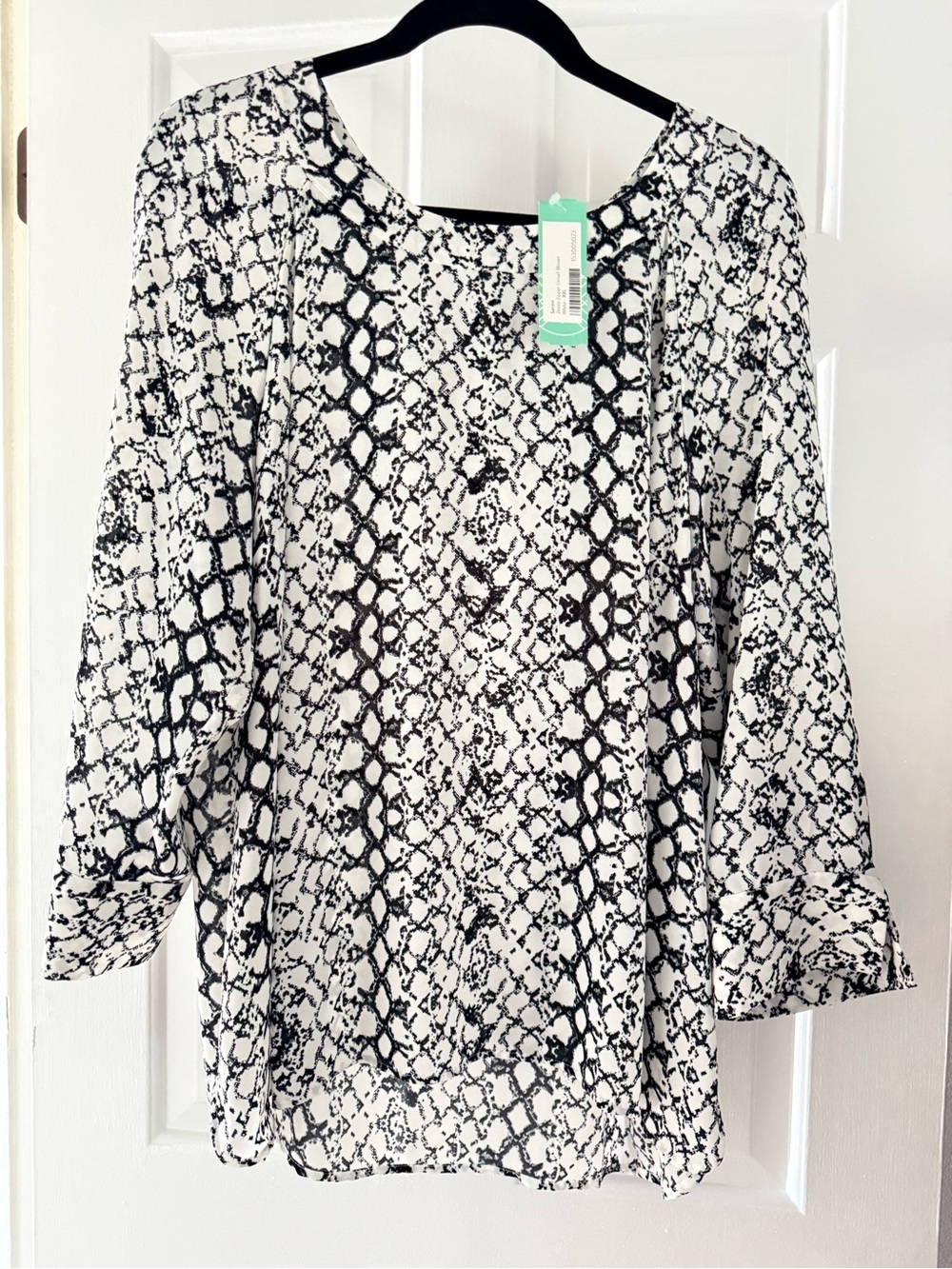 Black & White Snake-Print Tunic Top